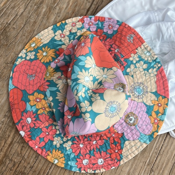 Swimsuit W/ Two Hats - Picture 4 of 8